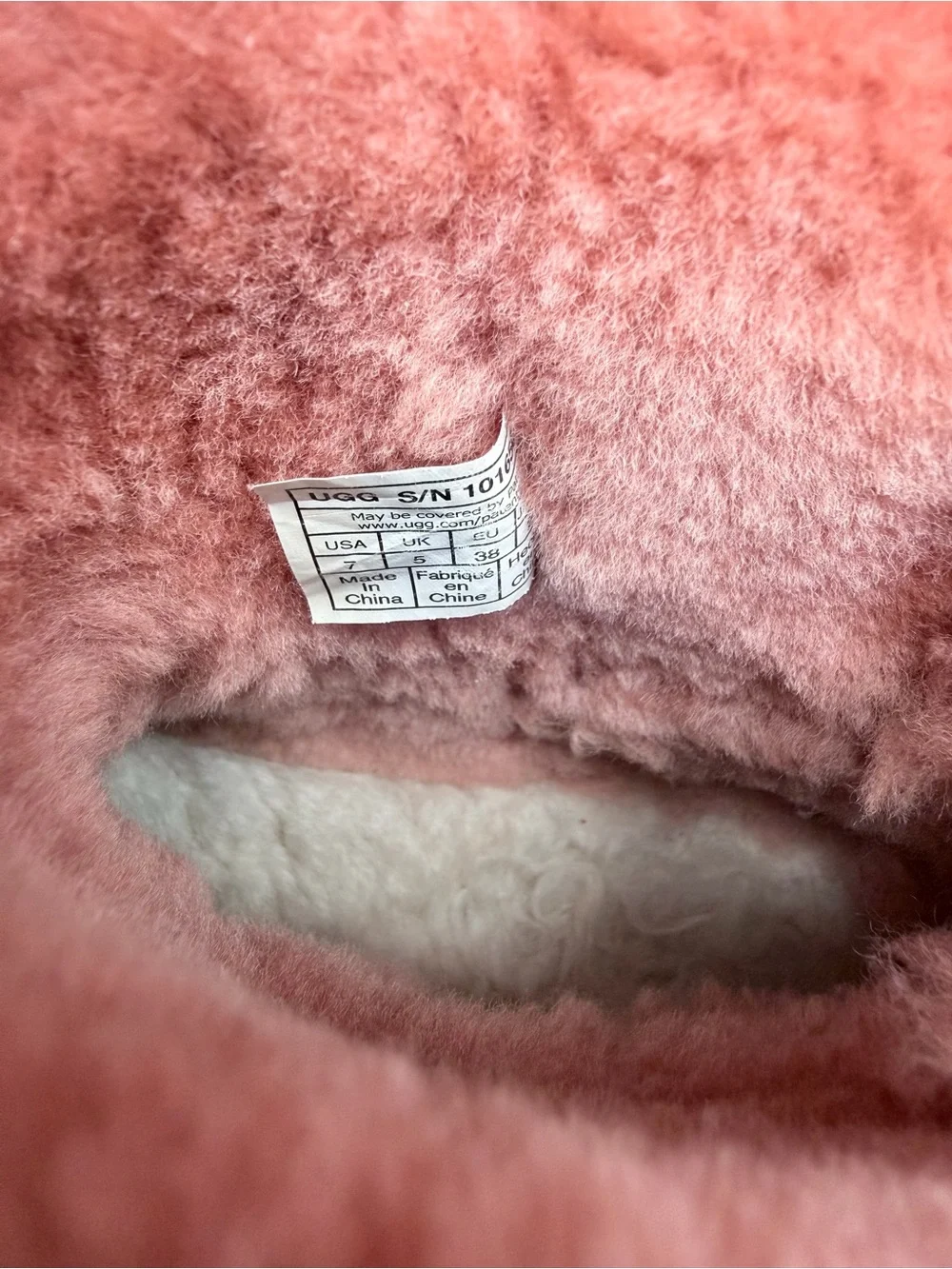 UGG beautiful satin back