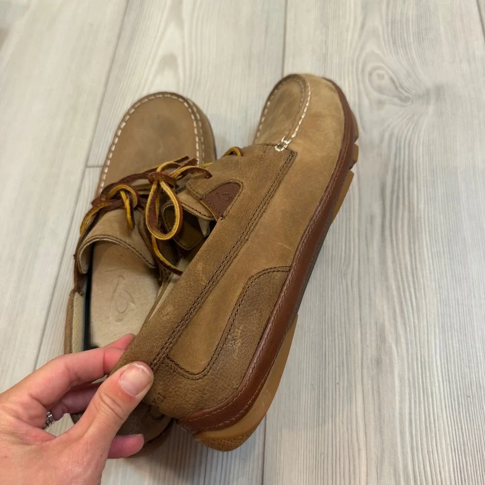 NEW OluKai Mano Mens 9.5 Boat Shoes Ray Toffee Leather Loafers