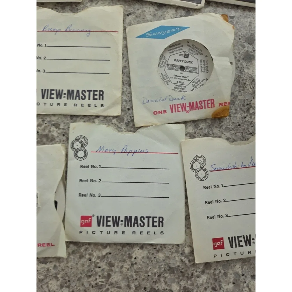 1960's - 70's Vintage GAF View-Master Classic Beige Viewer And Flims