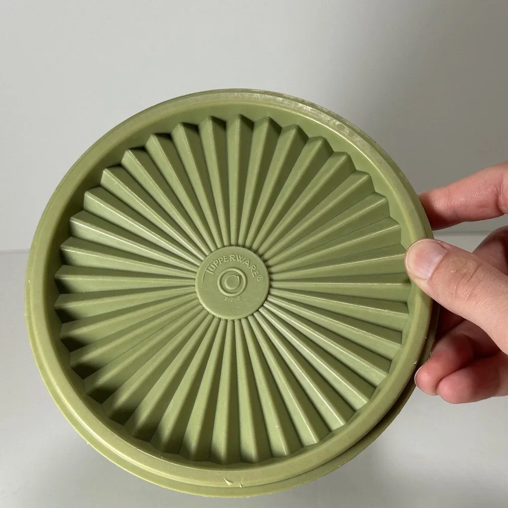 Tupperware vintage servalier