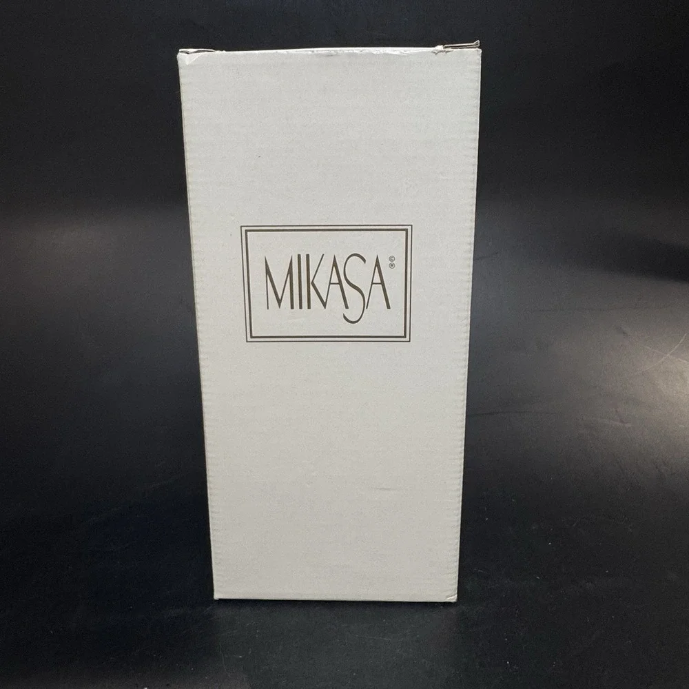 Mikasa this vintage