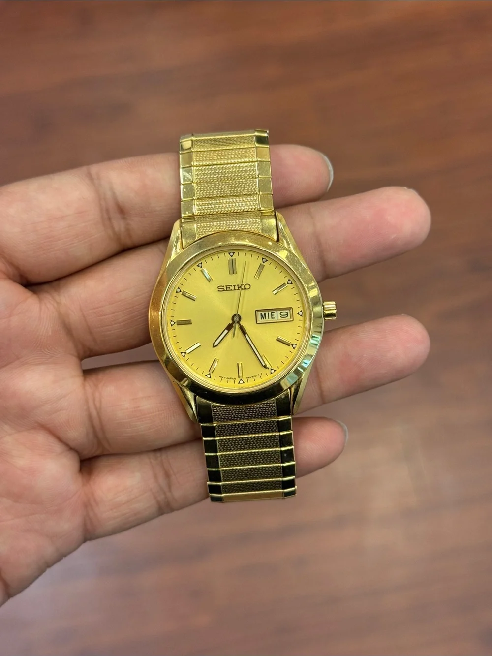 Seiko elegant wristwatch