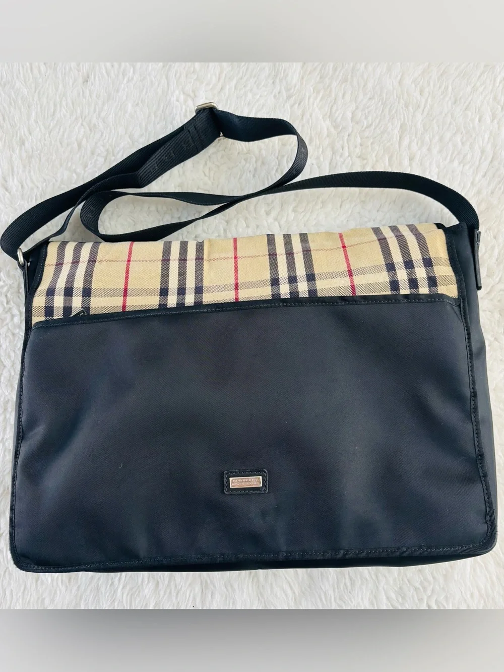 Burberry sleek black