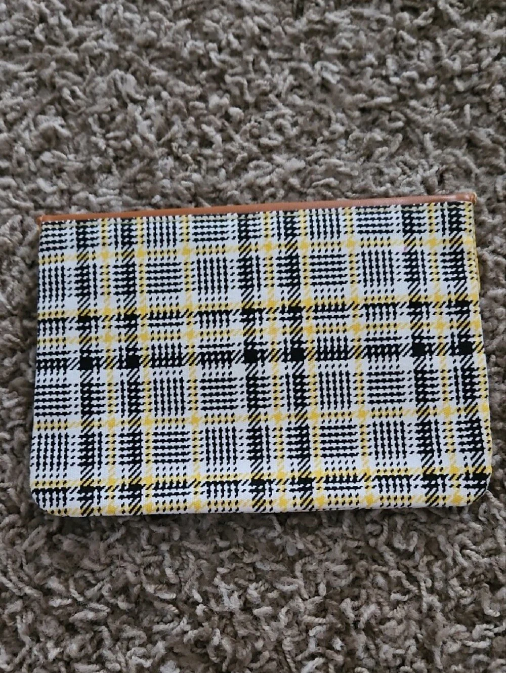 ipsy compact cosmetic