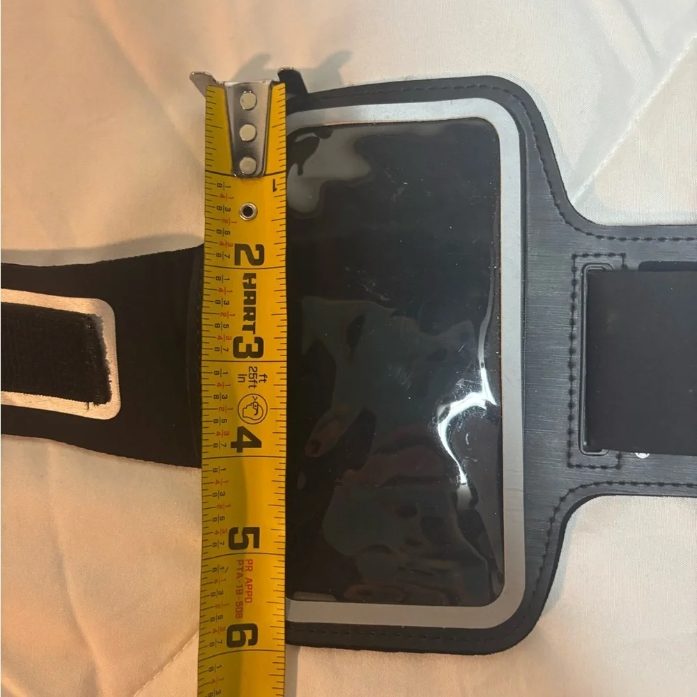 N/A black armband