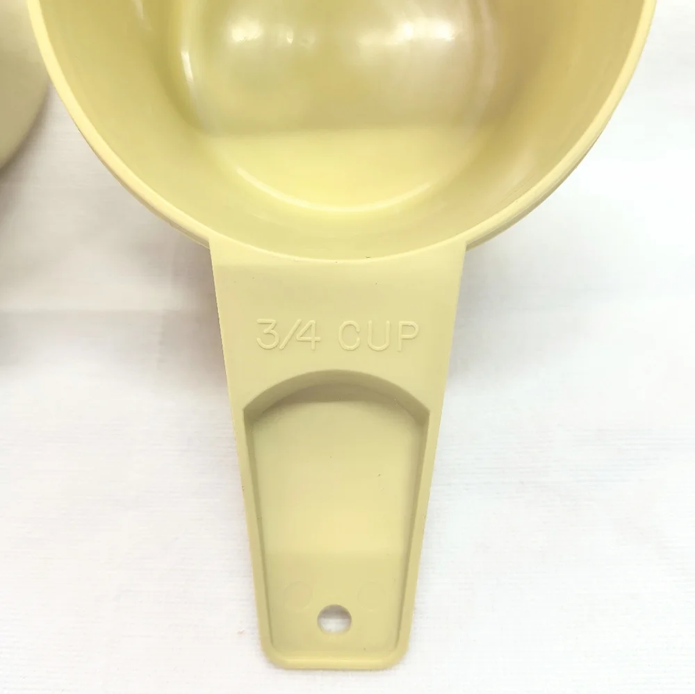 Tupperware brand size