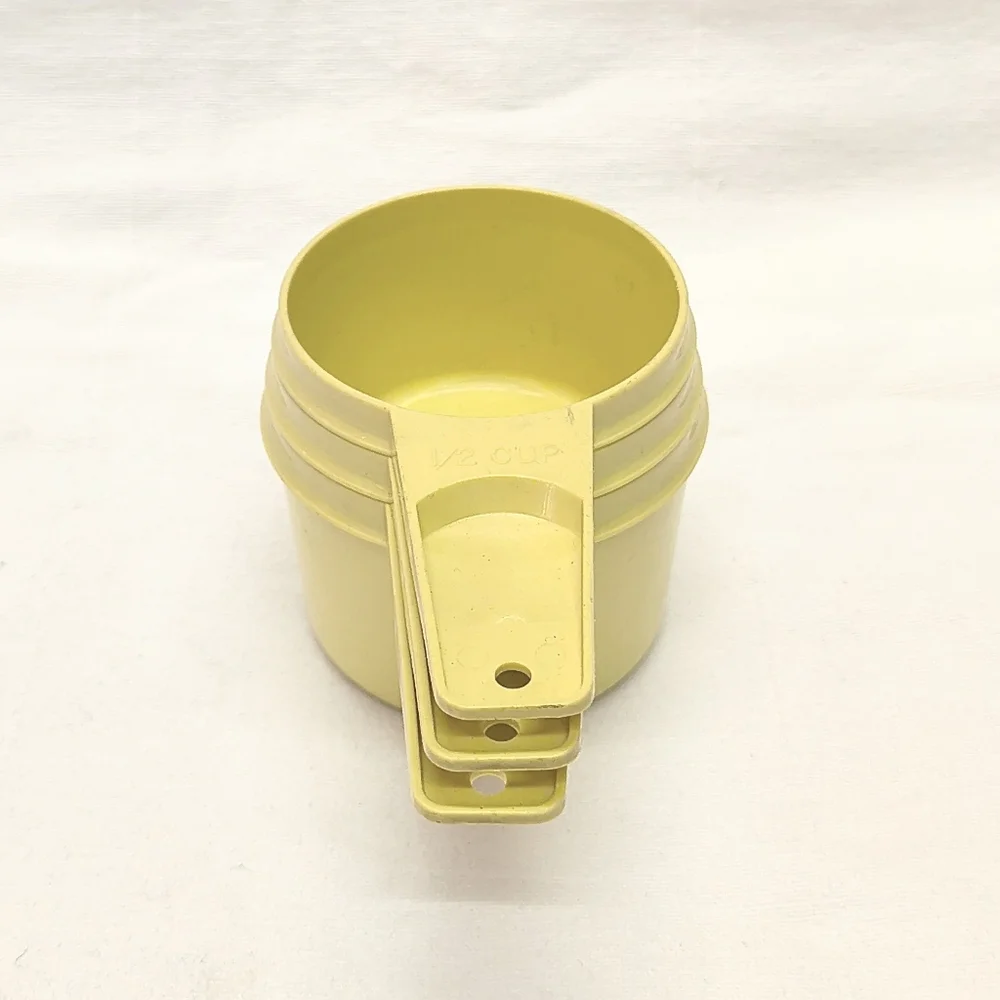 Tupperware brand size
