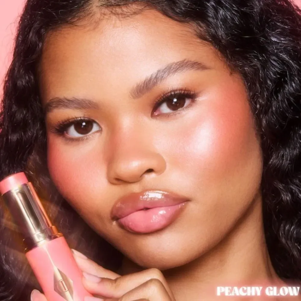 Charlotte Tilbury peachy glow