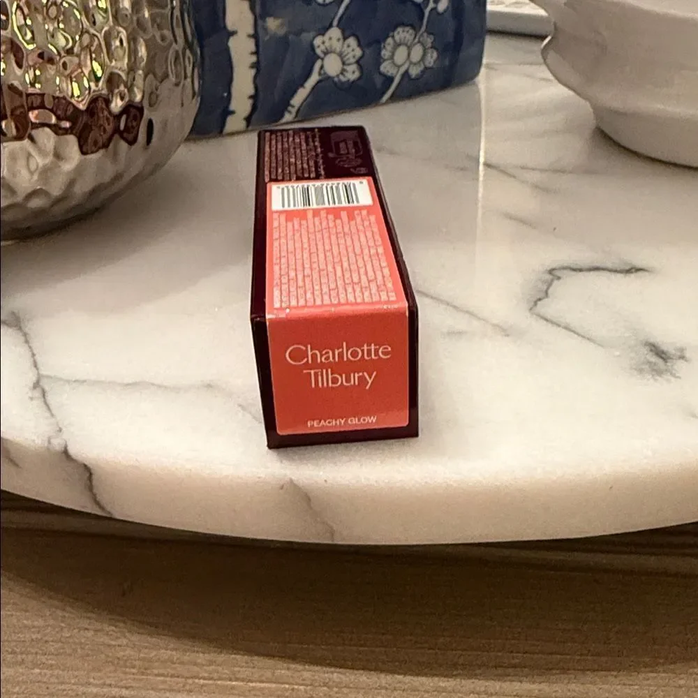 Charlotte Tilbury peachy glow