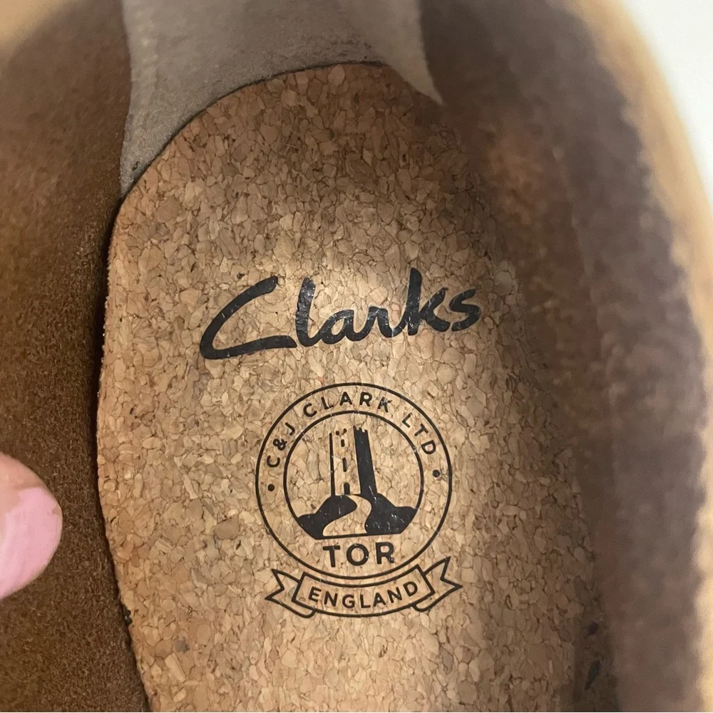 Clarks stylish chukka