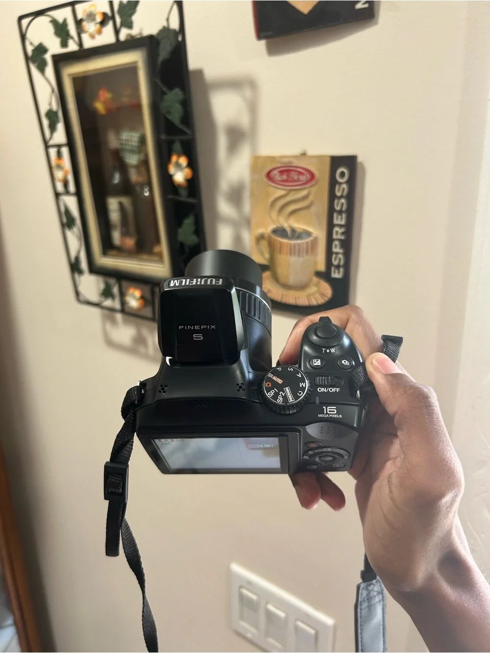Fujifilm FinePix S4830 16Mp 30 x Zoom Digital Camera Black used w Sd card