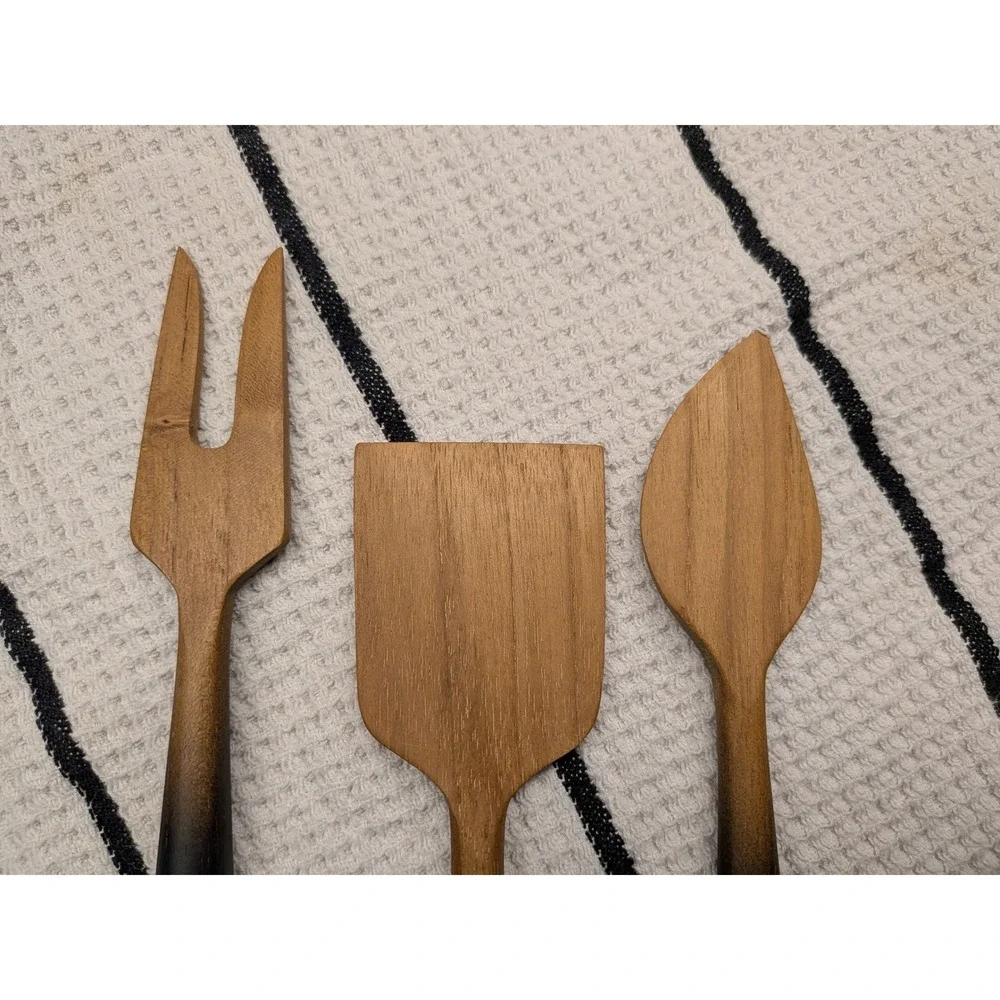 N/A handcrafted wooden