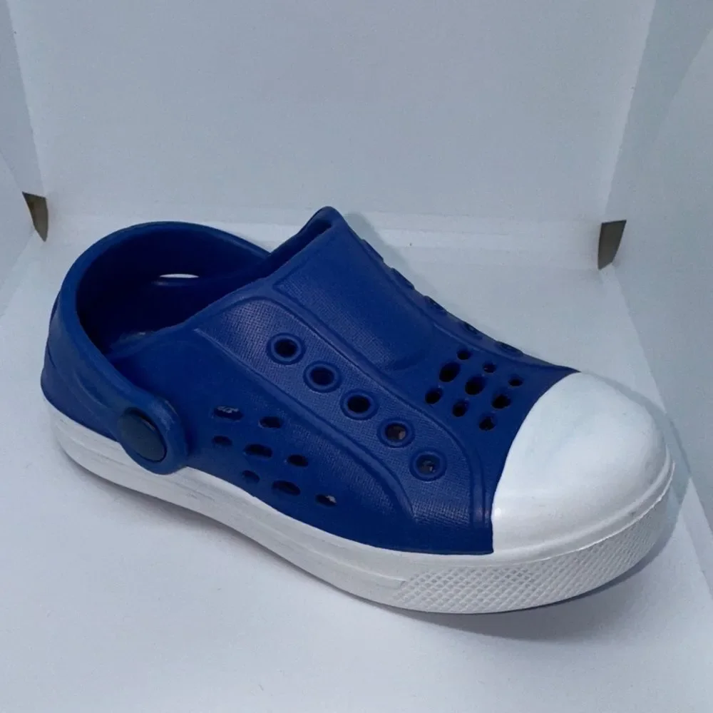 Tommy Bahama blue water slip