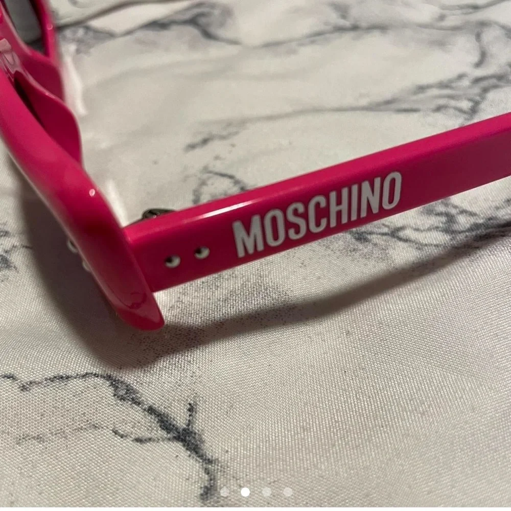 Moschino pink sun