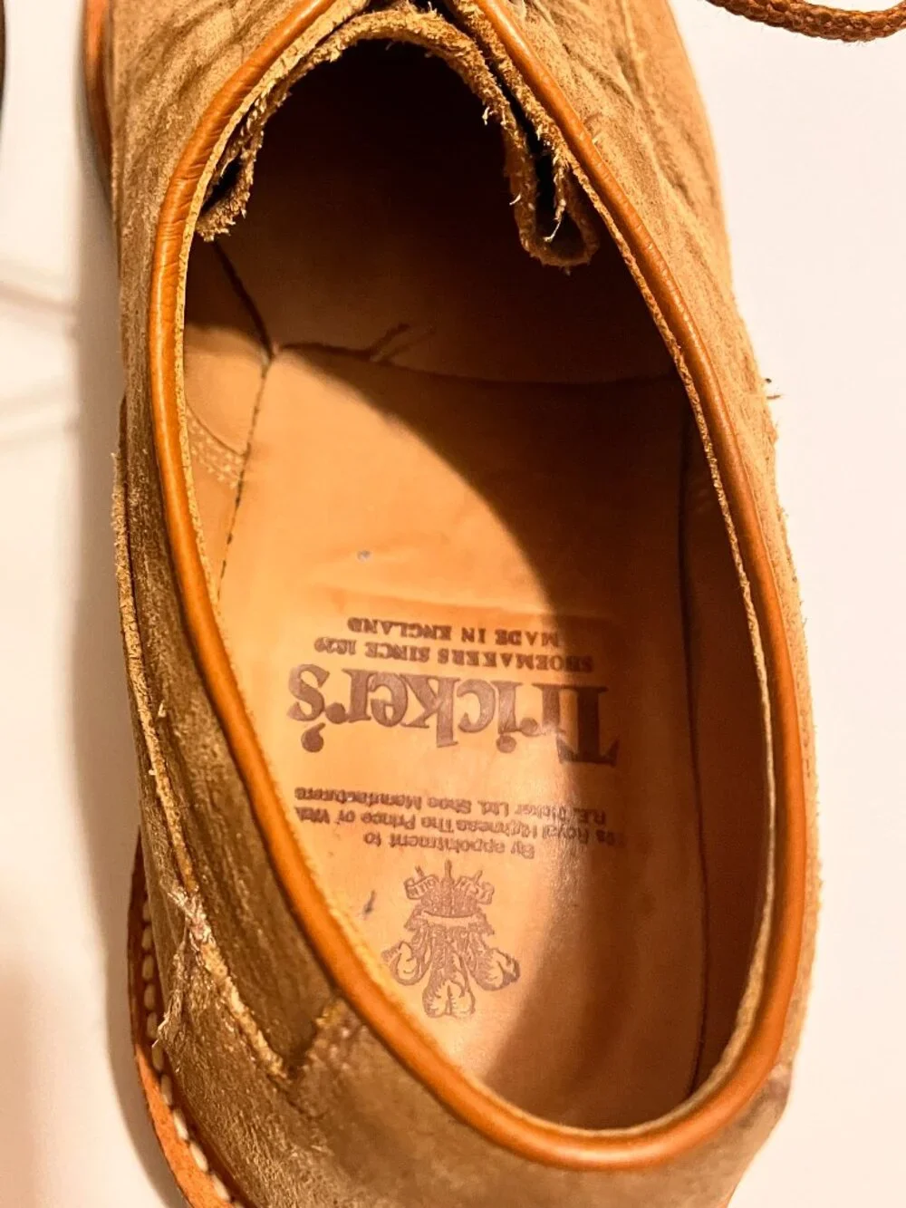 Trickers tan suede