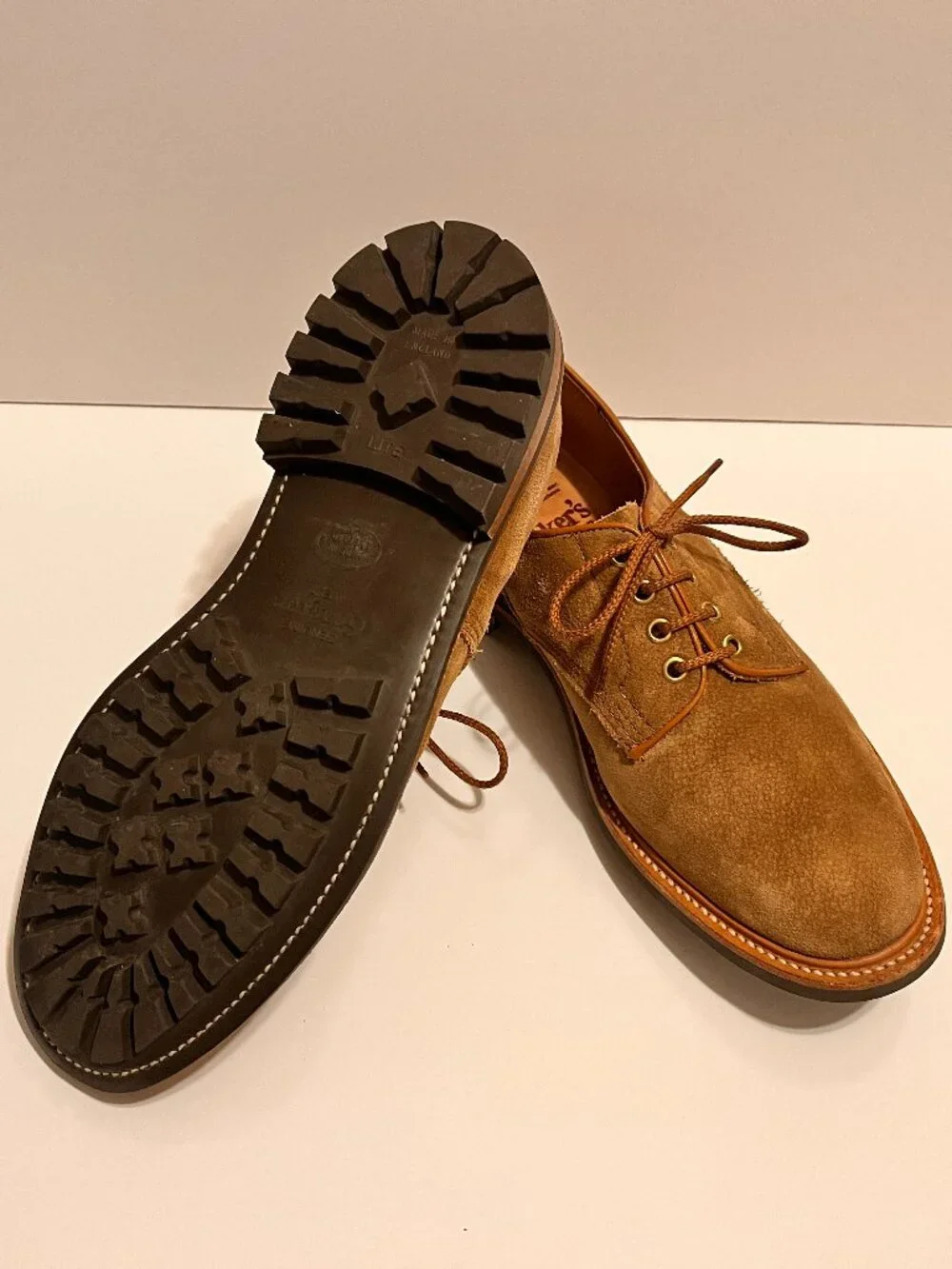 Trickers tan suede