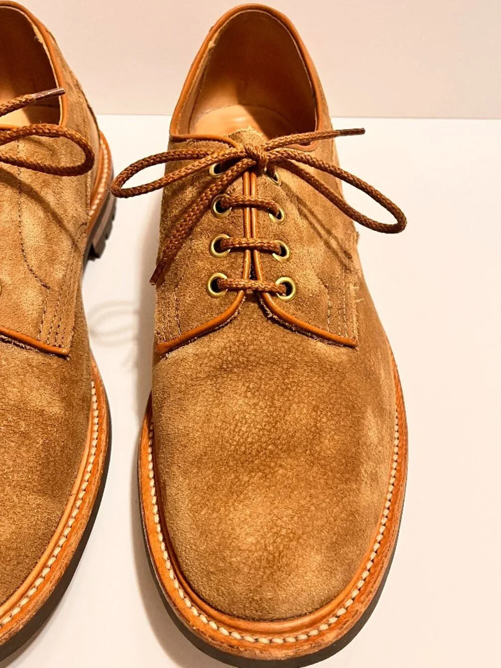 Trickers tan suede