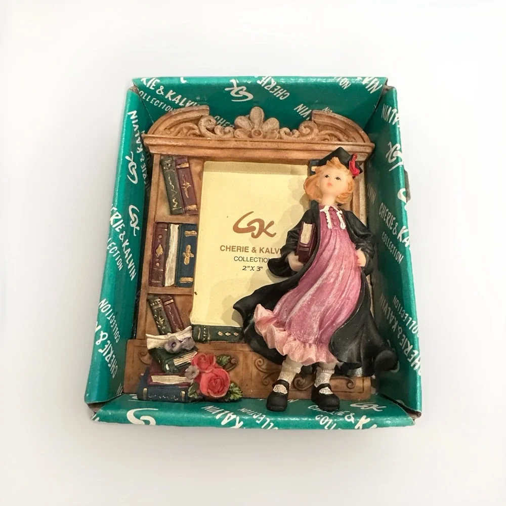 Vintage Cherie & Kalvin Collection Graduation‎ Frame 2x3