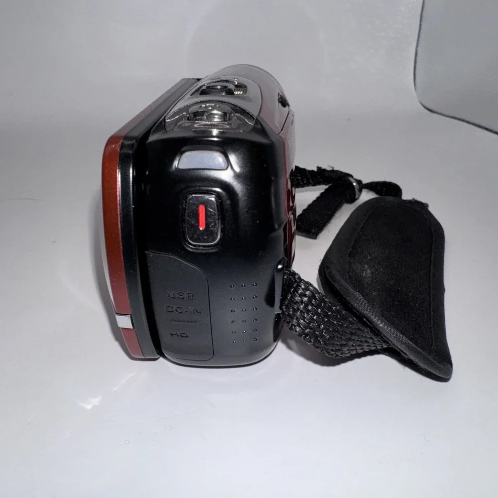 UsedMinolta MN88V 24MP/1080p HD IR Night Vision Digital Camcorder w/ 16GB Parts