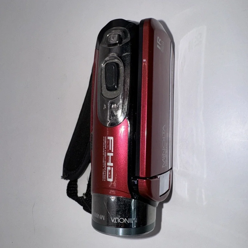 UsedMinolta MN88V 24MP/1080p HD IR Night Vision Digital Camcorder w/ 16GB Parts