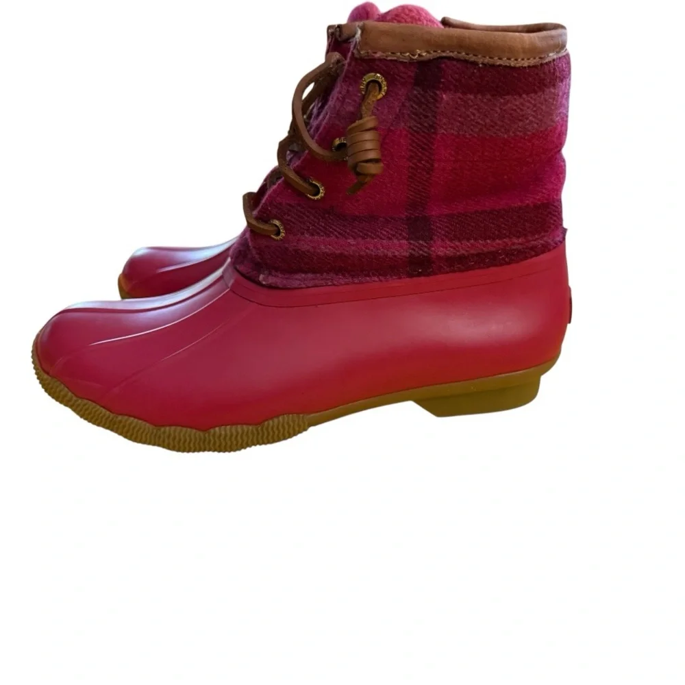 Sperry Saltwater Plaid Wool‎ Duck Boot, Pink, Size 5