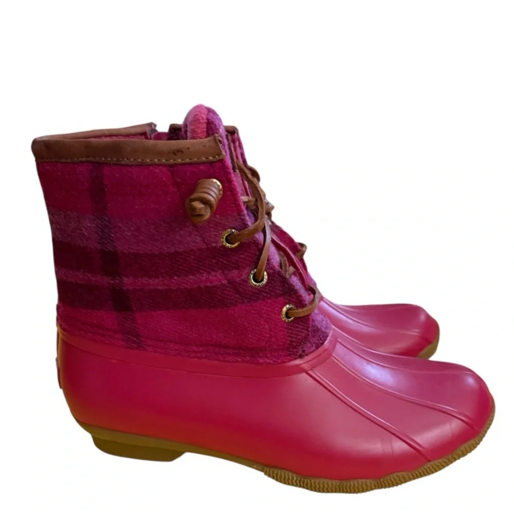 Sperry Saltwater Plaid Wool‎ Duck Boot, Pink, Size 5