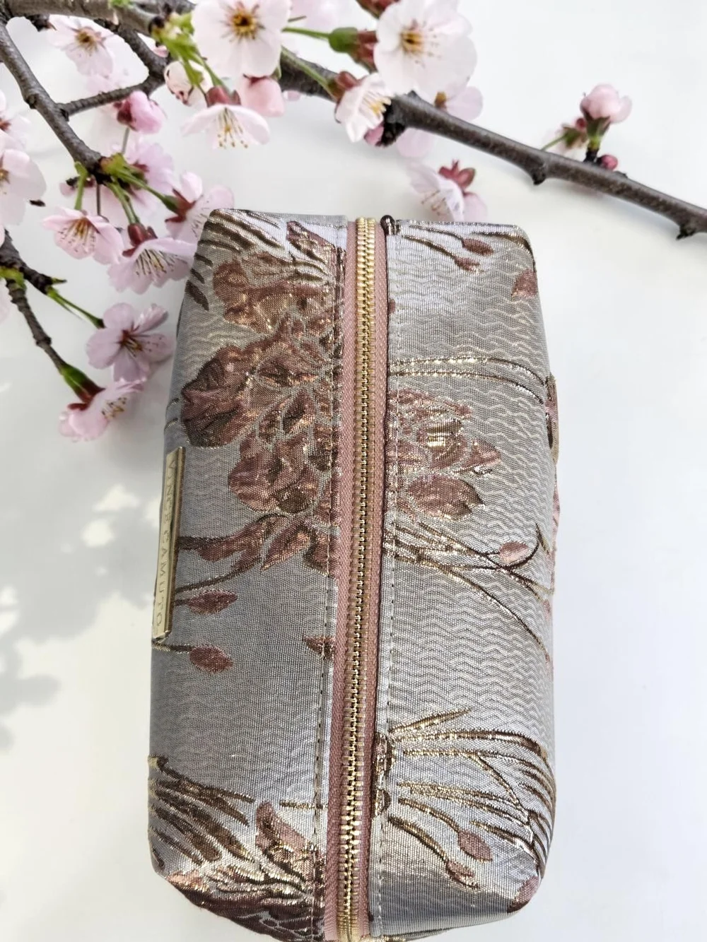 Vince Camuto vince camuto
