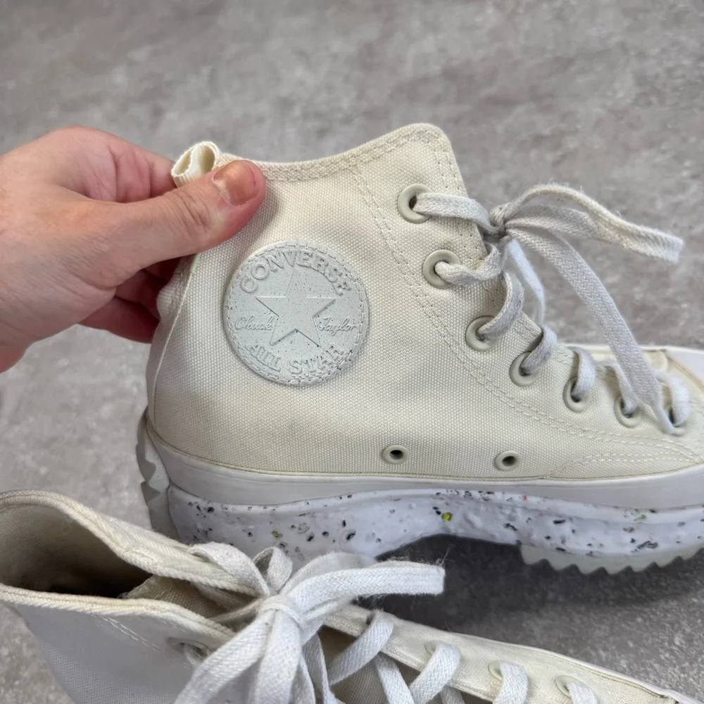 Converse women’s run