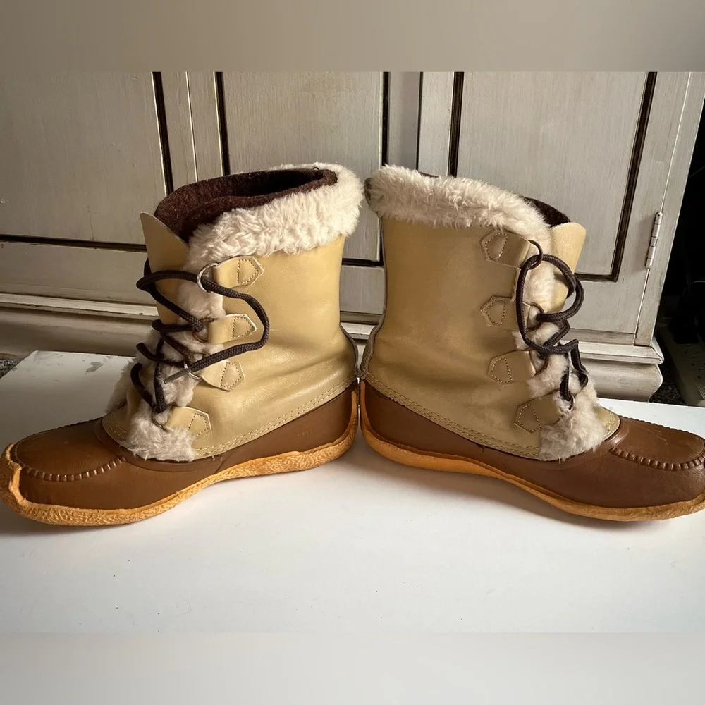 Sorel rust mild wool