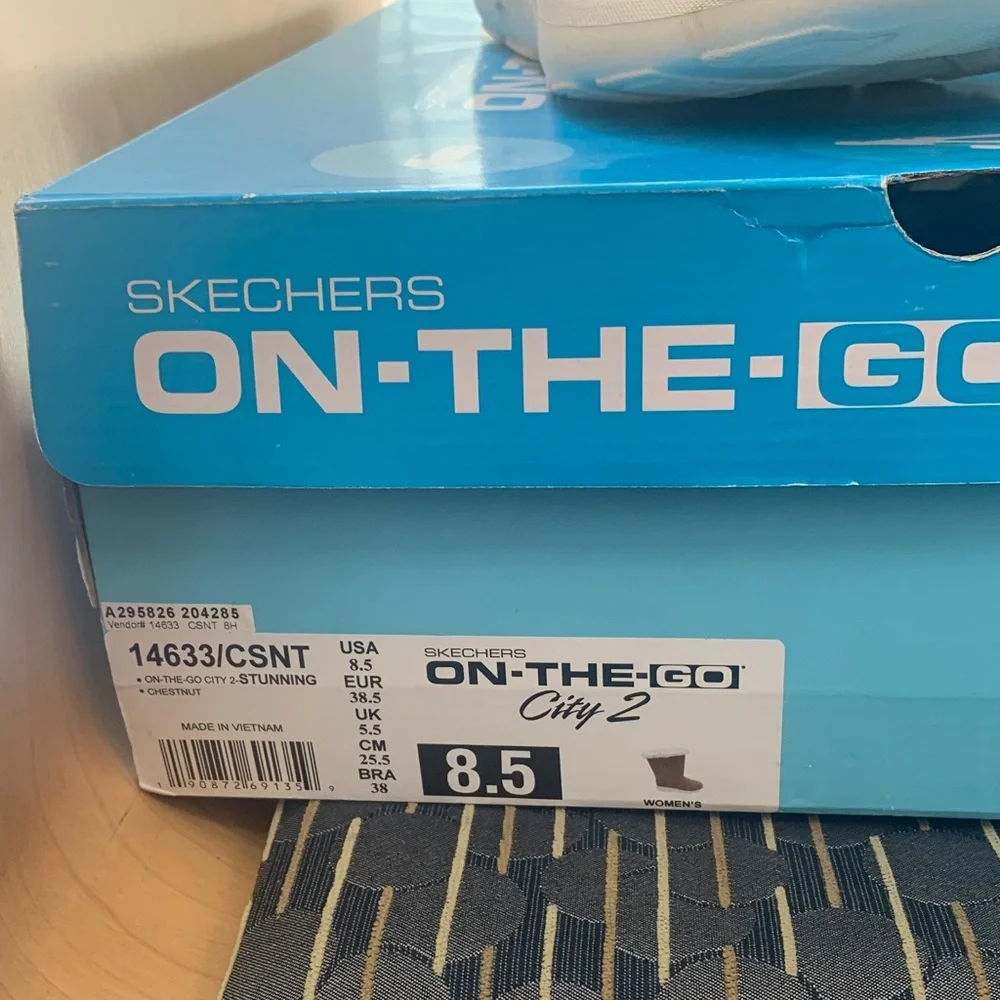 Skechers tan boots