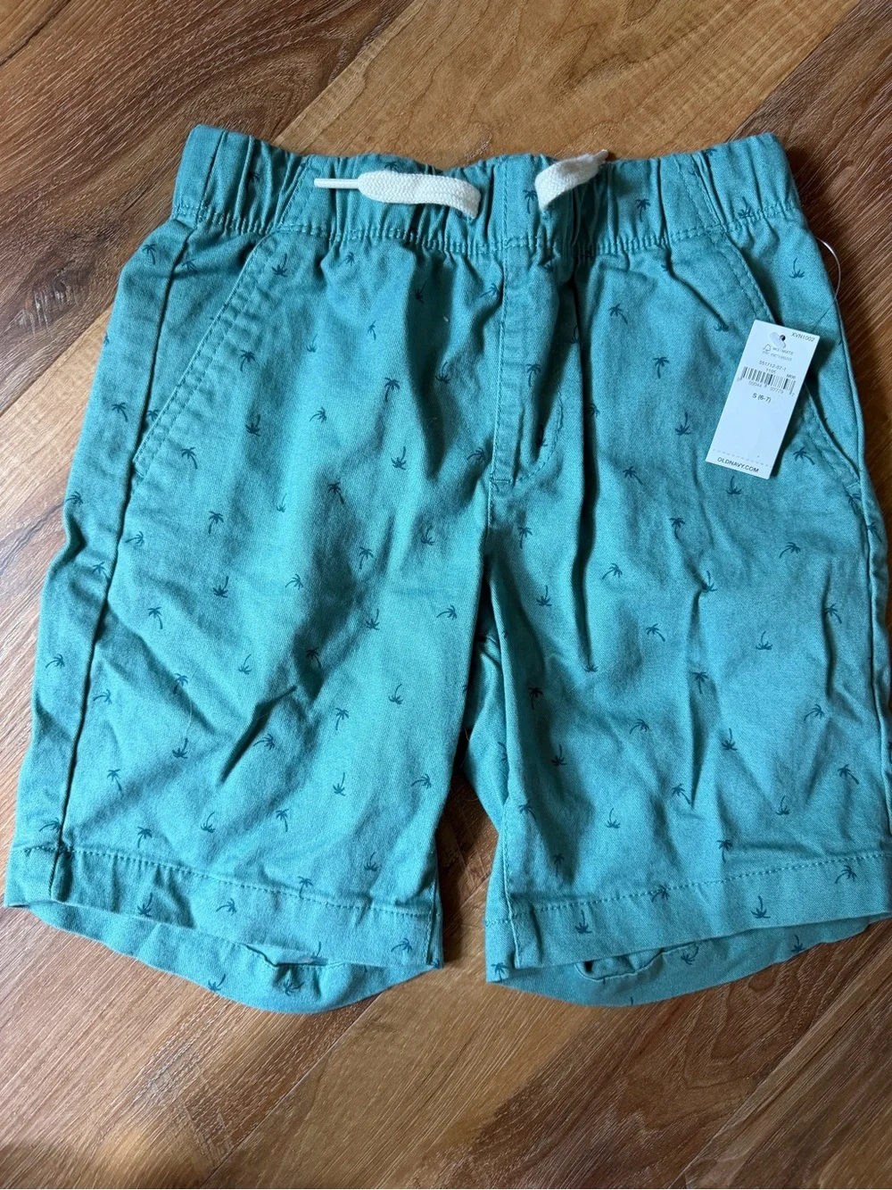 Old Navy four piece
