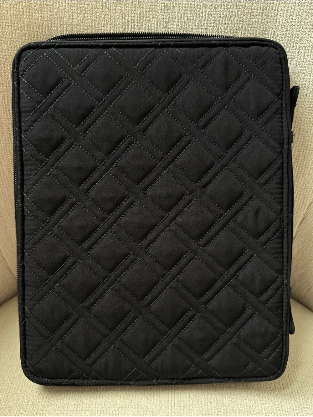 Vera Bradley ditch flat