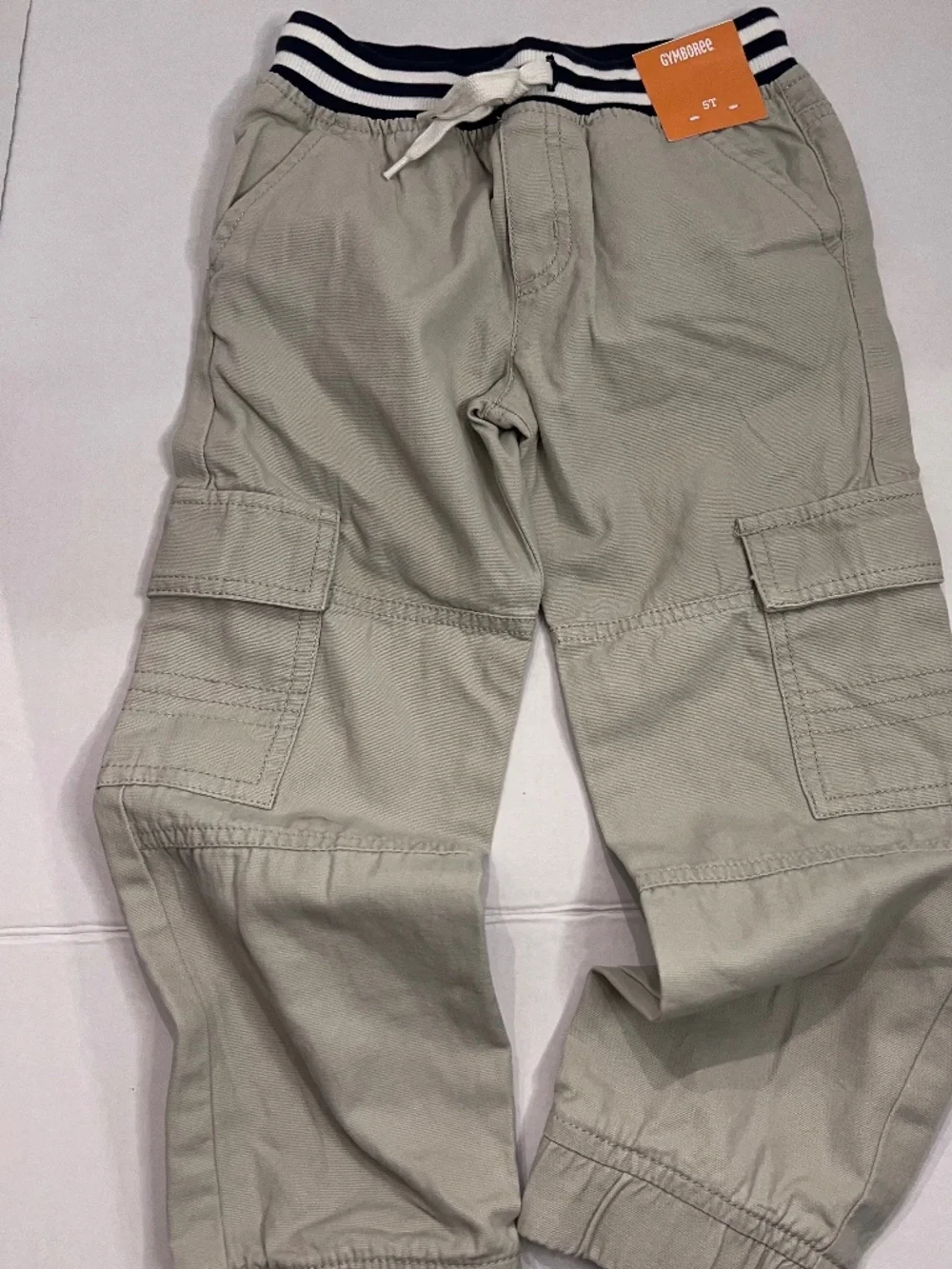 New with Tags! Gymboree boys cargo jogger pants in size 5T.