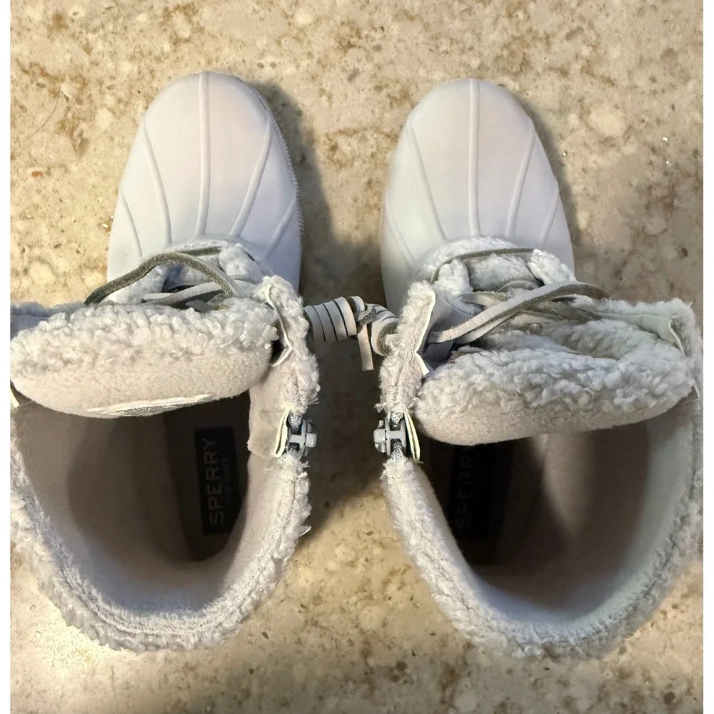 Sperry saltwater they