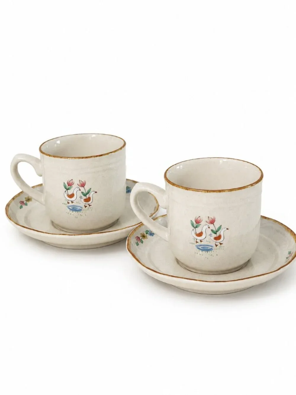 International Tableworks charming vintage