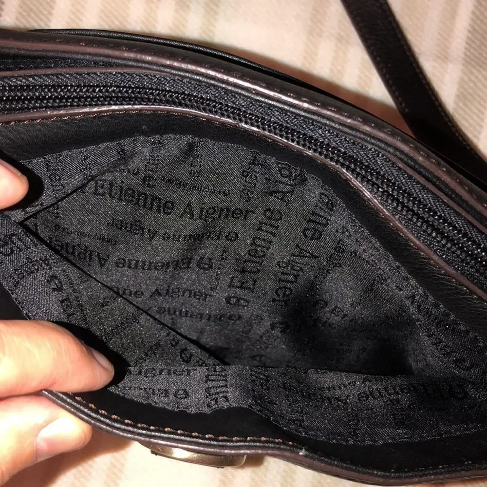 Etienne Aigner 11 strap