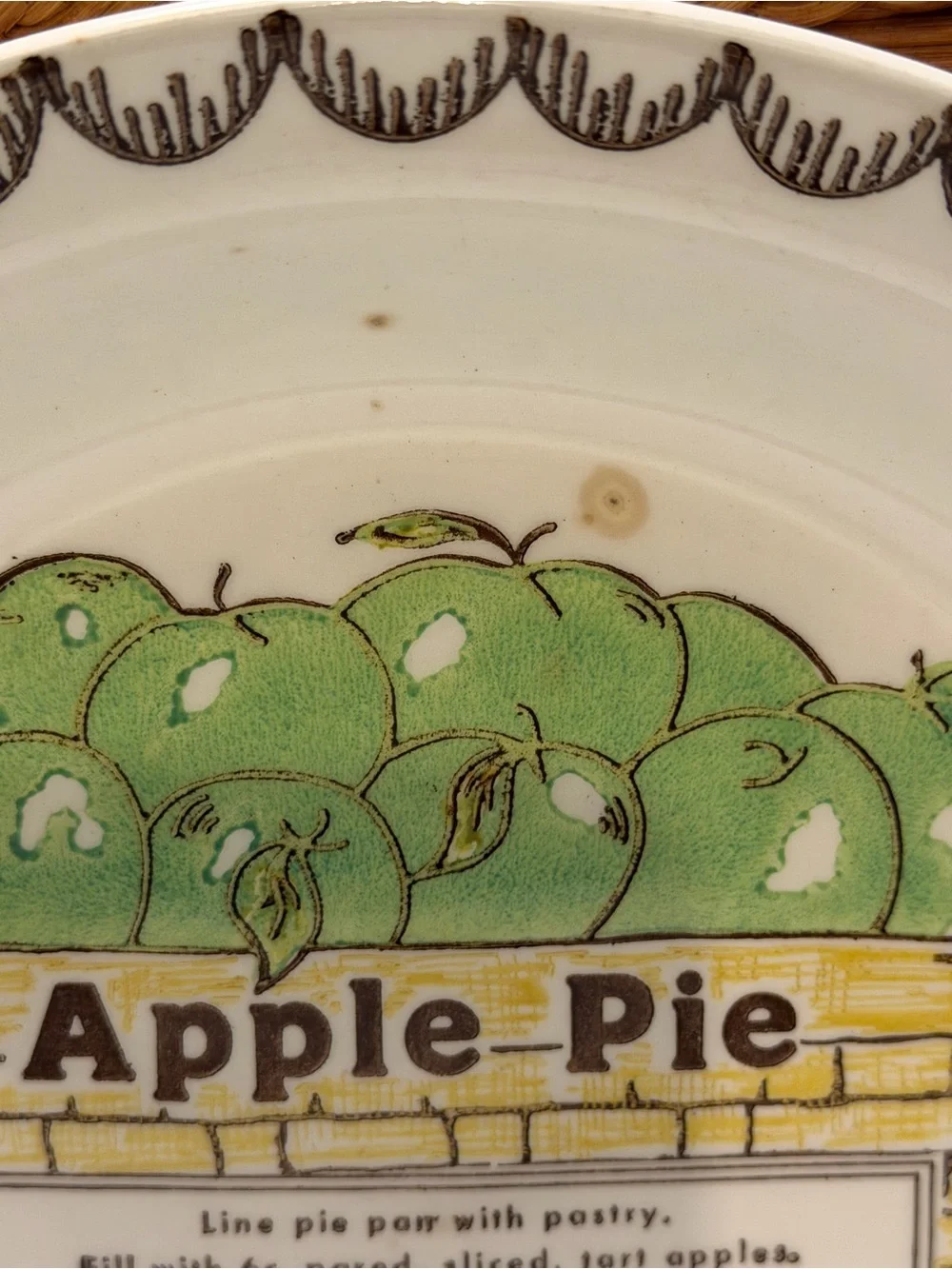 Vtg 1980s Apple Pie Recipe Plate Retro FarmhouseGreen Apple Ceramic Baking Dish