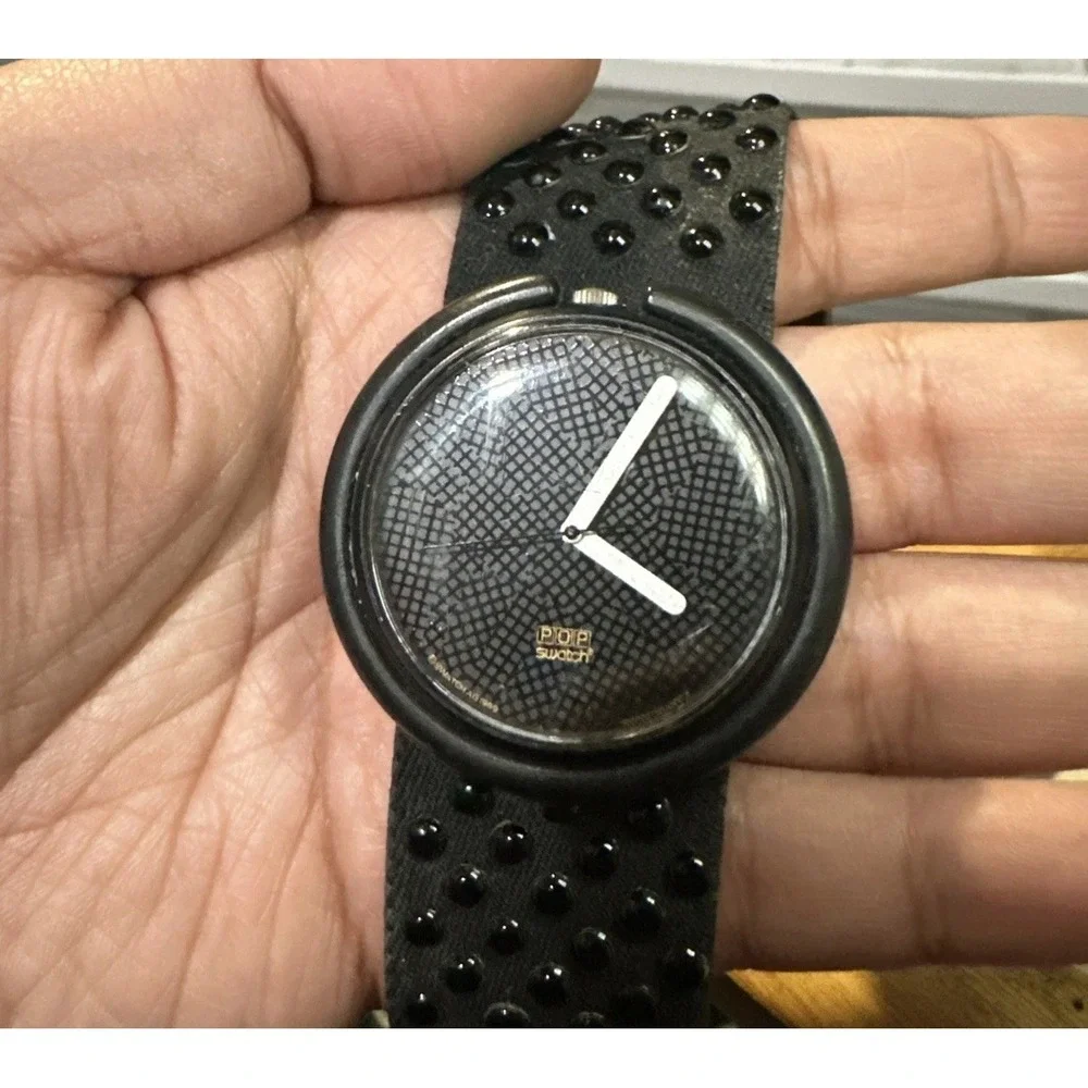 Working Vintage POP Swatch Watch 1989 Studded‎ Fabric Strap Black 39mm Rare Runs