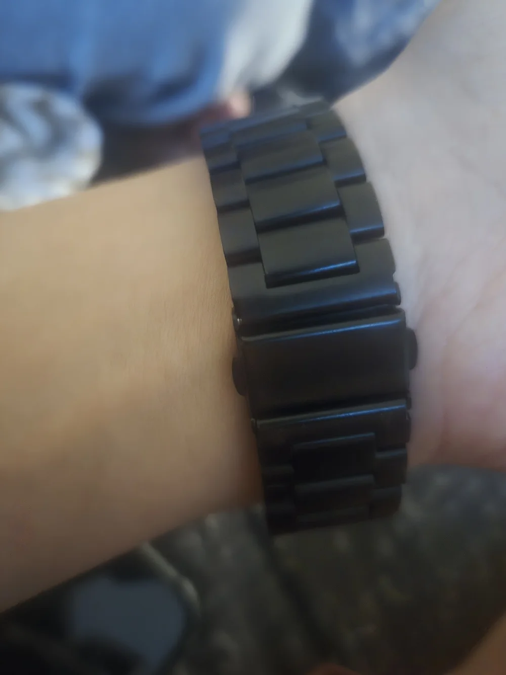 N/A stylish black