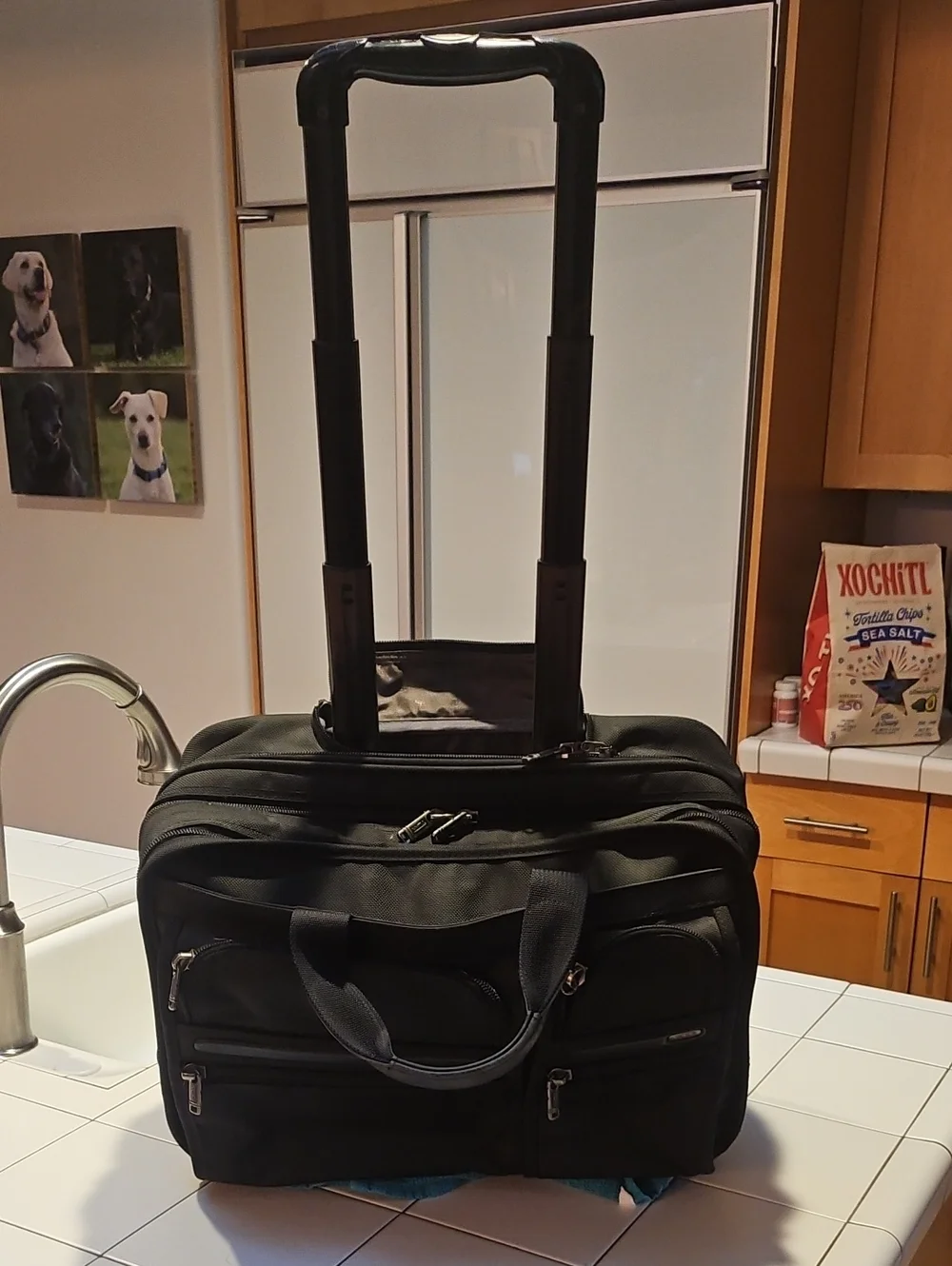 N/A tumi roller