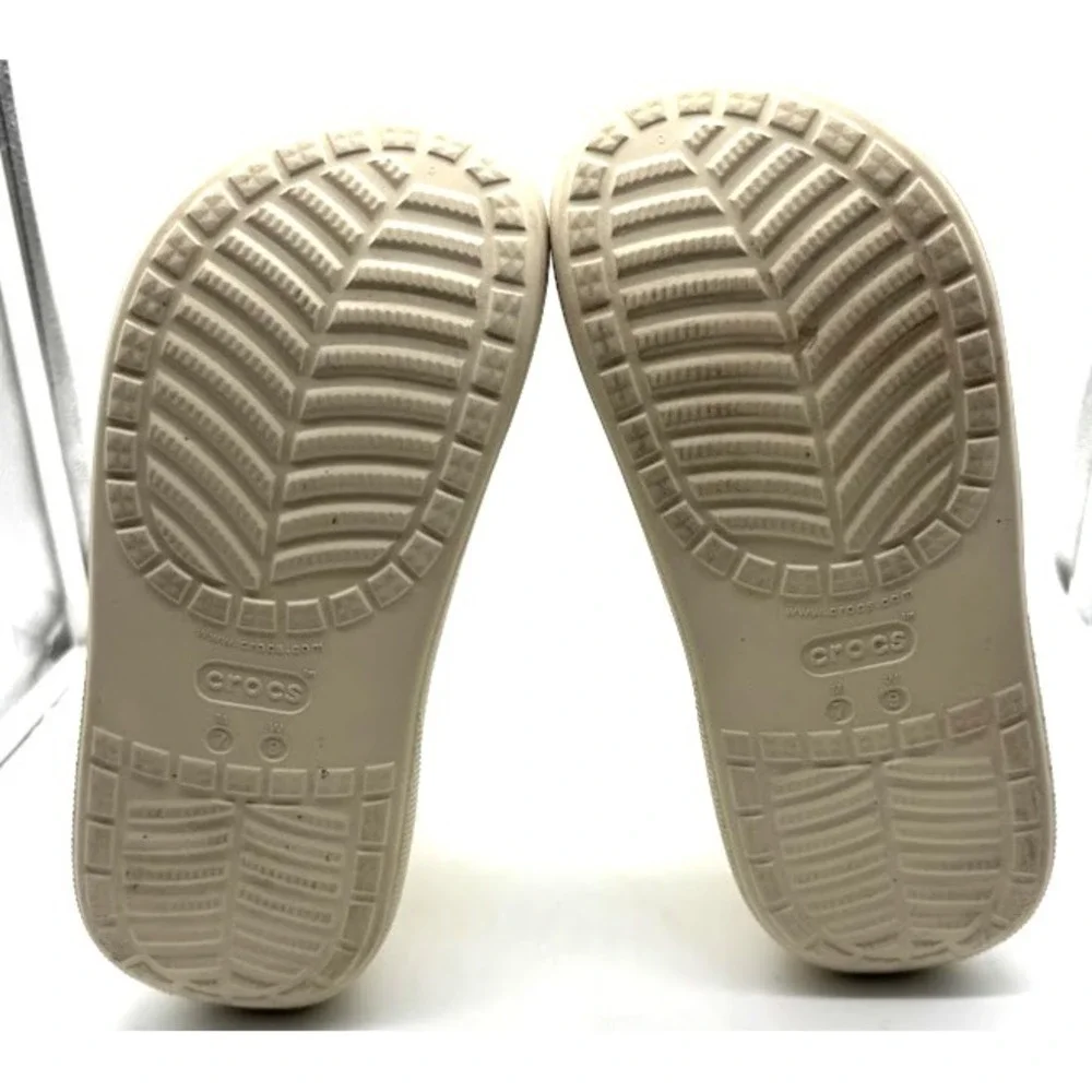 CROCS crush rain