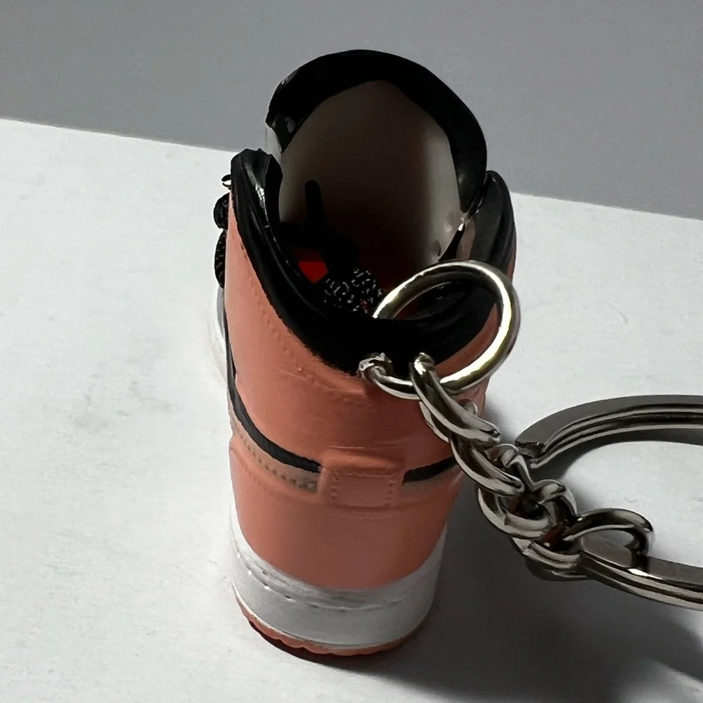 3D mini sneaker shoe keychain Black and Pink novelty‎ trinkets
