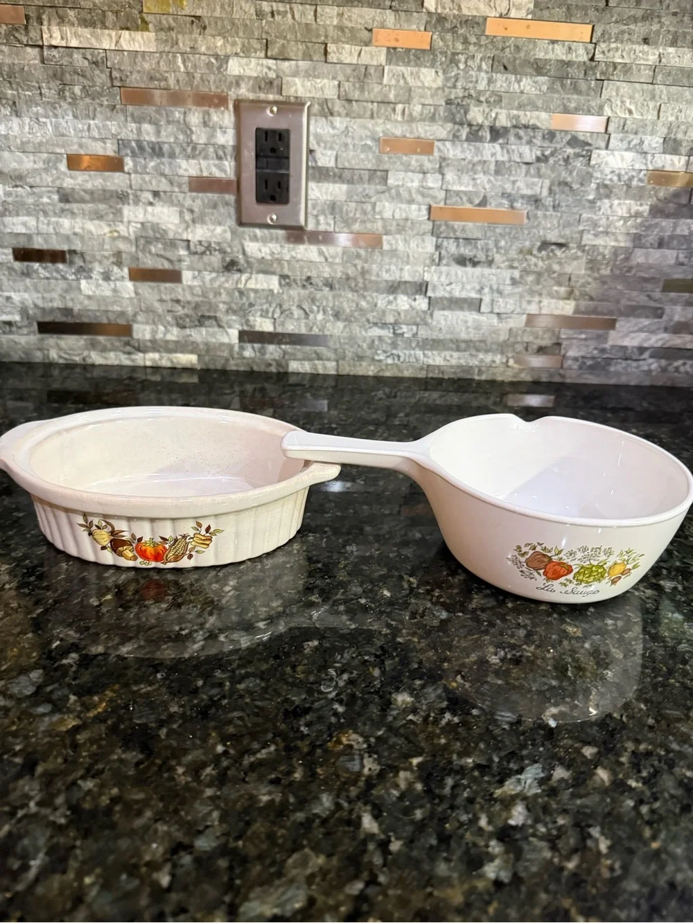 Corningware white saucepan