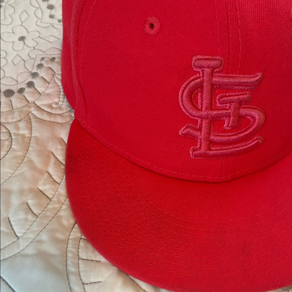 Genuine Merchandise STL Cardinals Pink Baseball Cap Embroidered Logo 6 3/4