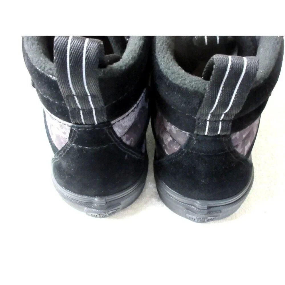 Vans women boots tags