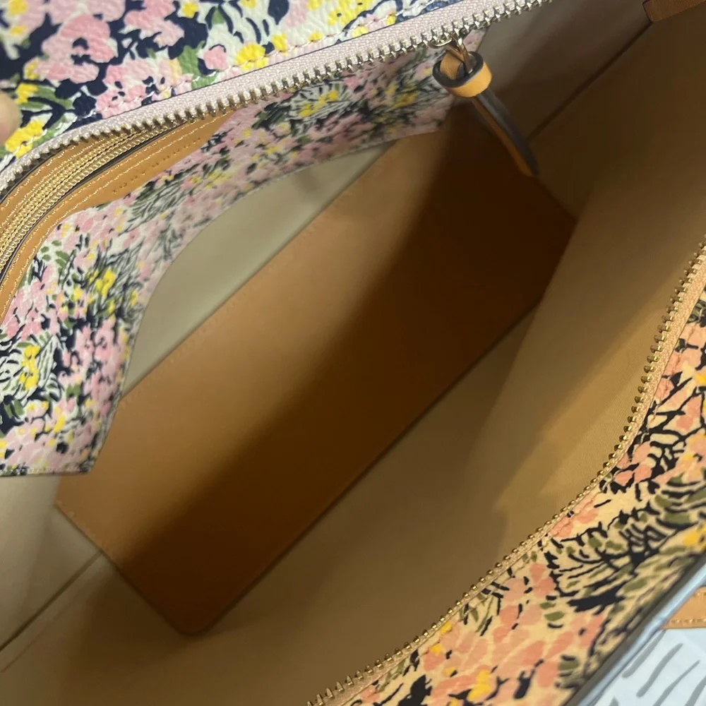Tory Burch tory burch