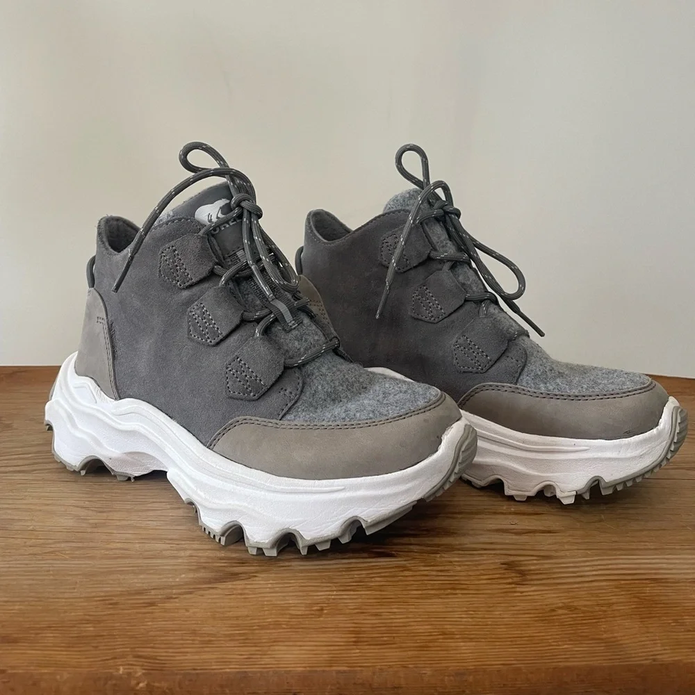 Sorel boot look flaws