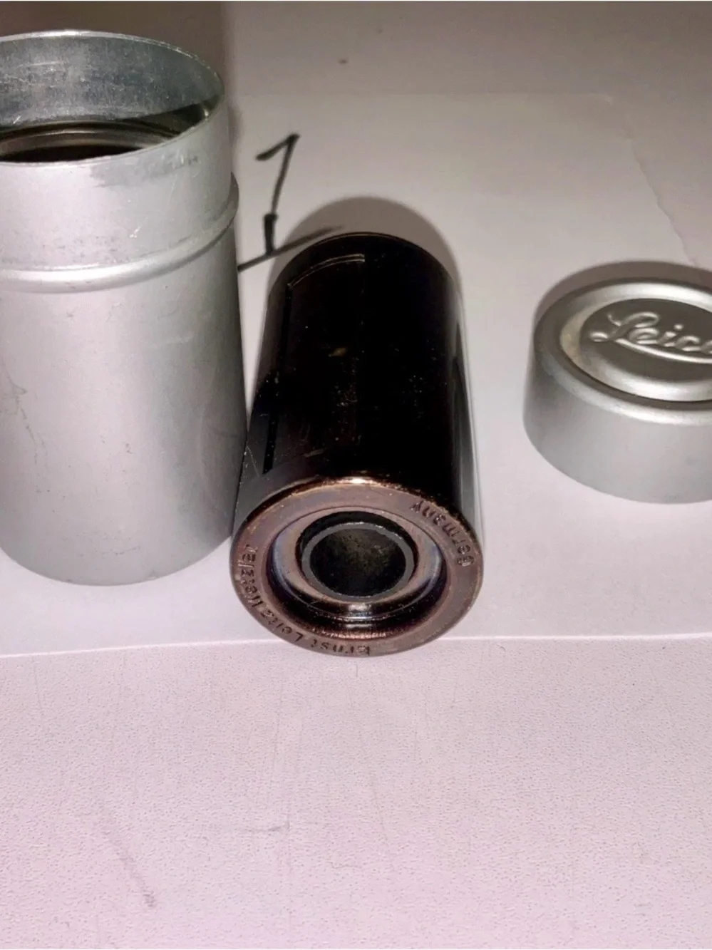 Vintage Leica Leitz Wetzlar Germany Reloadable 35mm Film Cassette W / Metal Case