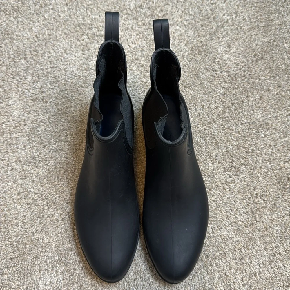 Jeffrey Campbell photo owned from