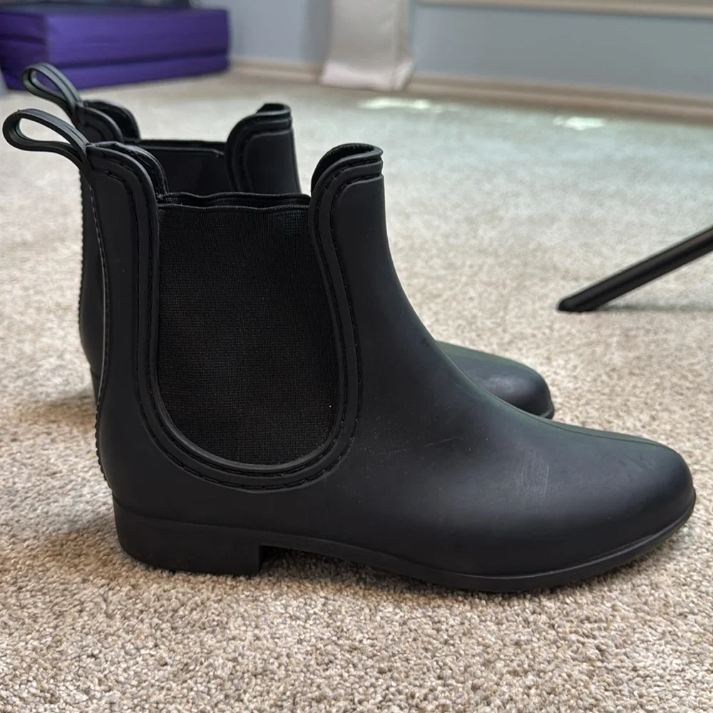 Jeffrey Campbell these styling